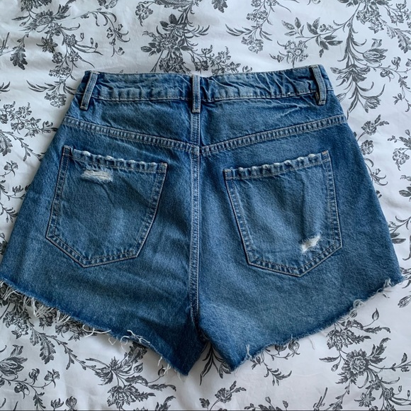Denim shorts - Picture 4 of 4